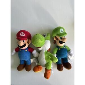 Super Mario Bros Plush Lot Official Nintendo Mario Luigi & Yoshi stuffed toys